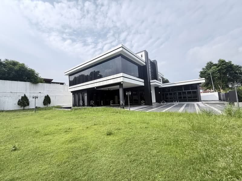 Bungalow for Sale in Bandar Seri Alam (Masai) - Carrien Siow - Exterior - PropertyGuru.com.my