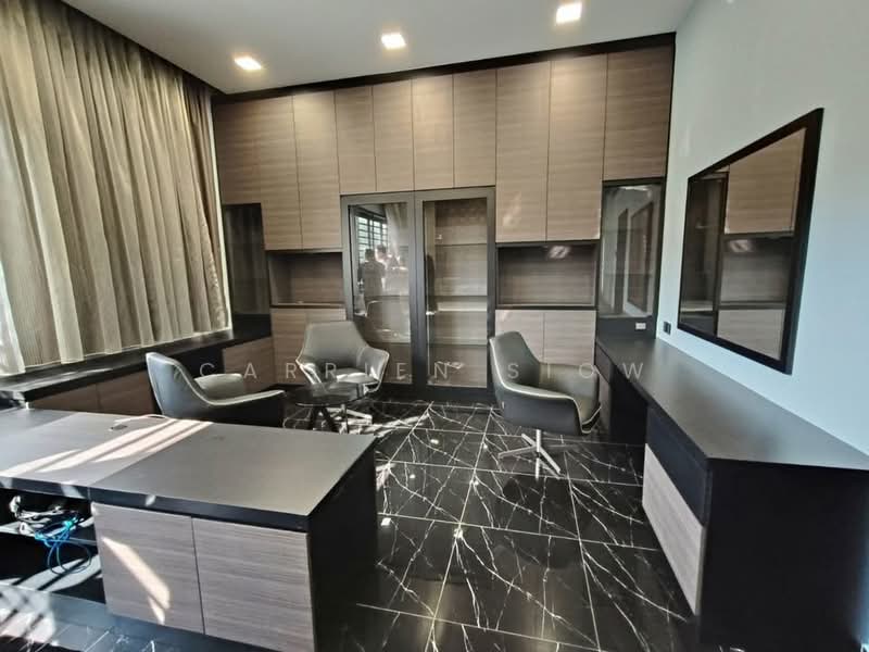 Bungalow for Sale in Bandar Seri Alam (Masai) - Carrien Siow - Study - PropertyGuru.com.my