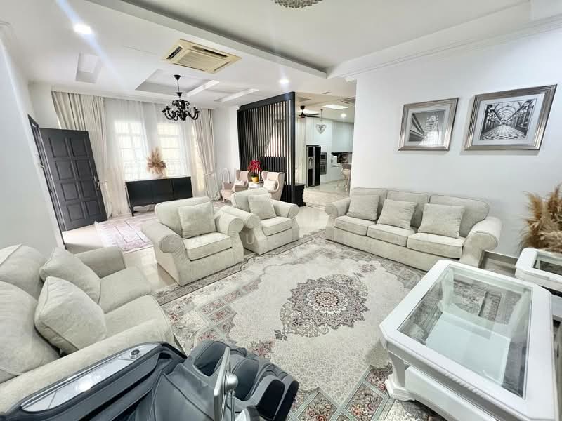 Bungalow for Sale in Bandar Putra Permai (Seri Kembangan) - Nazatul Afzan - PropertyGuru.com.my