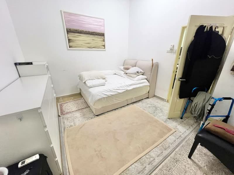 Bungalow for Sale in Bandar Putra Permai (Seri Kembangan) - Nazatul Afzan - PropertyGuru.com.my