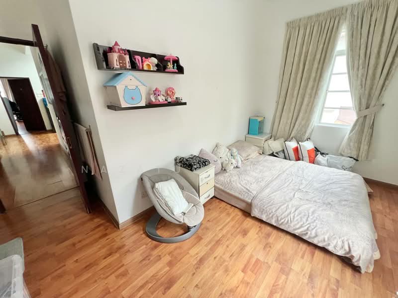 Bungalow for Sale in Bandar Putra Permai (Seri Kembangan) - Nazatul Afzan - PropertyGuru.com.my