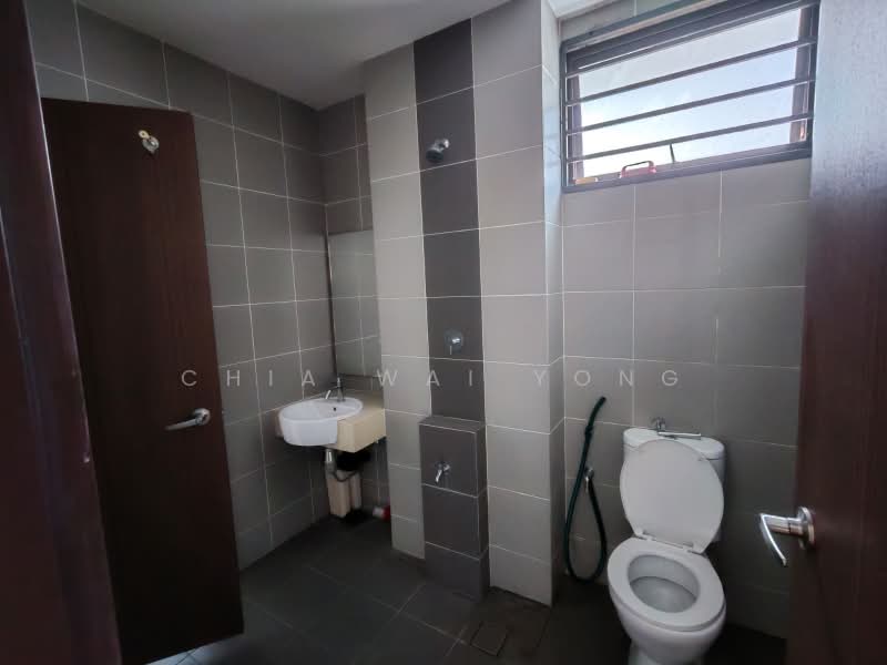 Rumah Teres 2 Tingkat untuk Disewa di Bandar Bukit Raja (Klang) - Chia Wai Yong - Bathroom - PropertyGuru.com.my