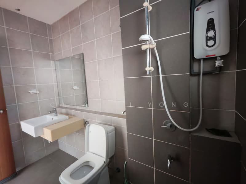 Rumah Teres 2 Tingkat untuk Disewa di Bandar Bukit Raja (Klang) - Chia Wai Yong - Bathroom - PropertyGuru.com.my