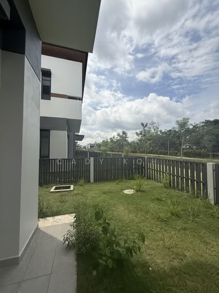 Semi-Detached House for Sale in Cyberjaya (Selangor) - Cady Koh - Exterior - PropertyGuru.com.my