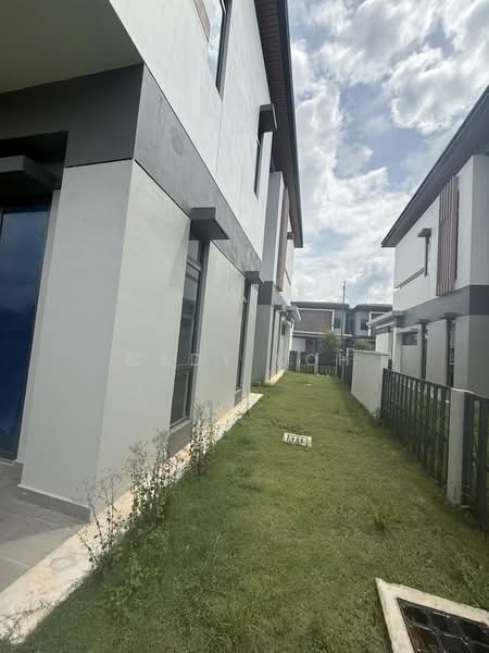 Semi-Detached House for Sale in Cyberjaya (Selangor) - Cady Koh - Exterior - PropertyGuru.com.my