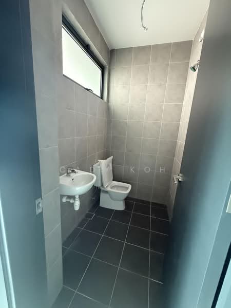 Semi-Detached House for Sale in Cyberjaya (Selangor) - Cady Koh - Bathroom - PropertyGuru.com.my