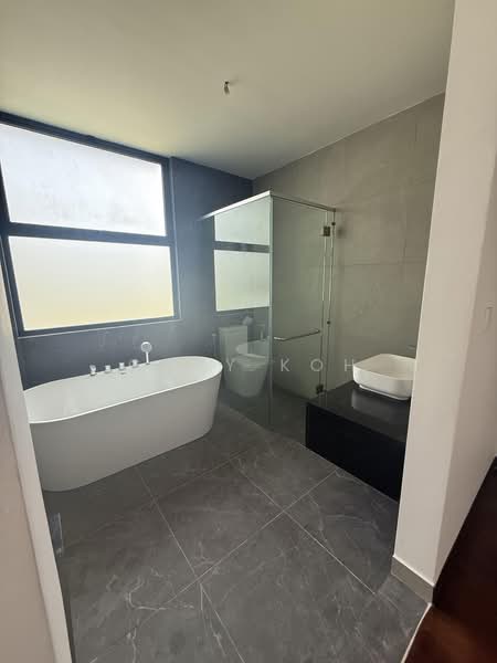Semi-Detached House for Sale in Cyberjaya (Selangor) - Cady Koh - Bathroom - PropertyGuru.com.my
