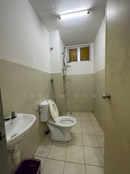 Apartment for Sale at Molek Ria - Justin Kong - Bathroom - PropertyGuru.com.my