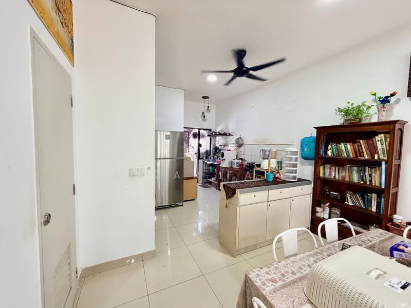 Rumah Teres 2 Tingkat untuk Dijual di Bandar Mahkota Banting (Tanjong Duabelas) - Amzar Faiz - PropertyGuru.com.my