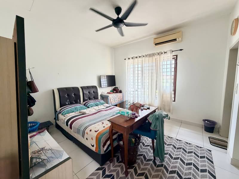 Rumah Teres 2 Tingkat untuk Dijual di Bandar Mahkota Banting (Tanjong Duabelas) - Amzar Faiz - PropertyGuru.com.my