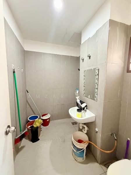 Rumah Teres 2 Tingkat untuk Dijual di Bandar Mahkota Banting (Tanjong Duabelas) - Amzar Faiz - PropertyGuru.com.my