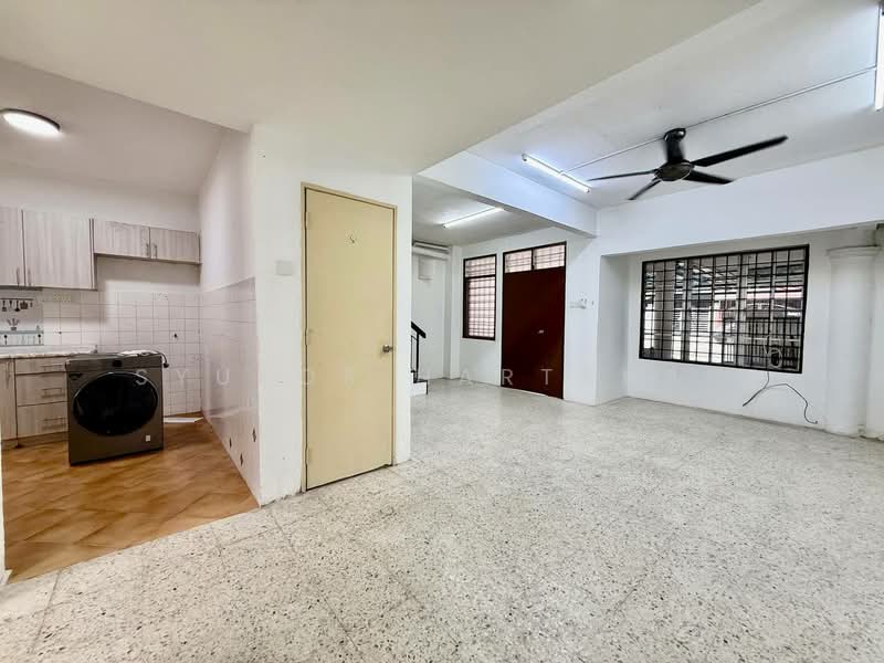 Rumah Teres 2 Tingkat untuk Dijual di Rawang (Selangor) - Syukor Hartanah - Kitchen - PropertyGuru.com.my