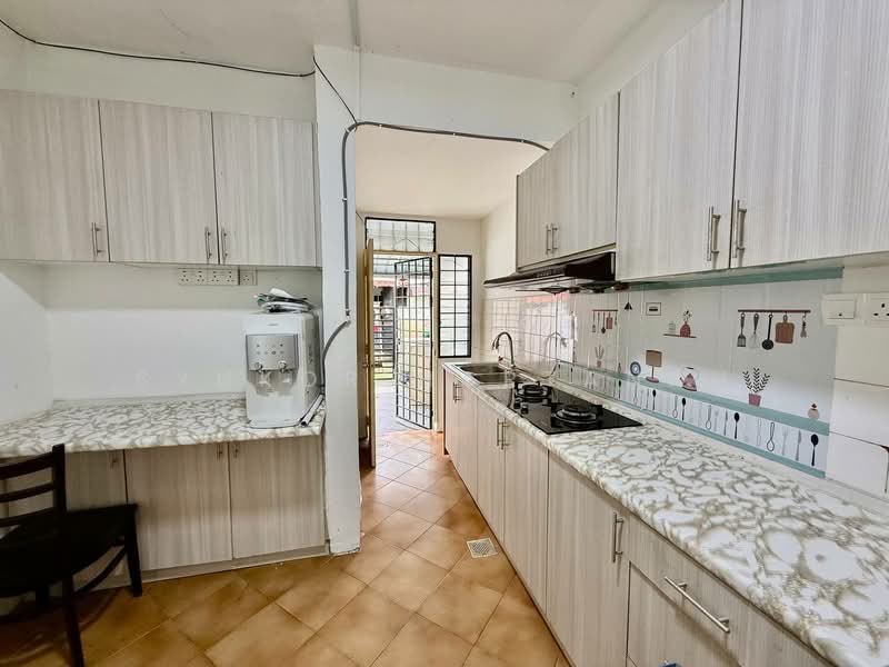 Rumah Teres 2 Tingkat untuk Dijual di Rawang (Selangor) - Syukor Hartanah - Kitchen - PropertyGuru.com.my