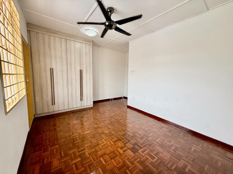 Rumah Teres 2 Tingkat untuk Dijual di Rawang (Selangor) - Syukor Hartanah - Bedroom - PropertyGuru.com.my