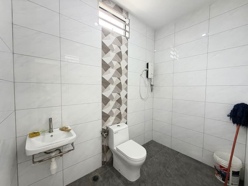 Rumah Berkembar untuk Dijual di Bukit Mertajam (Penang) - Zi Ying - Bathroom - PropertyGuru.com.my