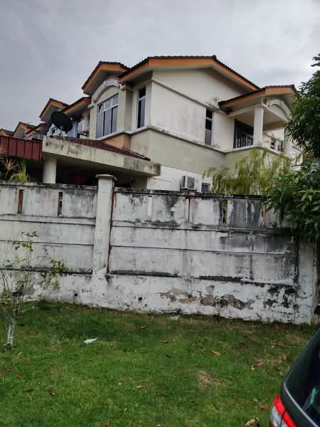 Rumah Teres 2-Tingkat untuk Dijual di Bandar Tiram (Ulu Tiram) - Vincent Tea - Exterior - PropertyGuru.com.my