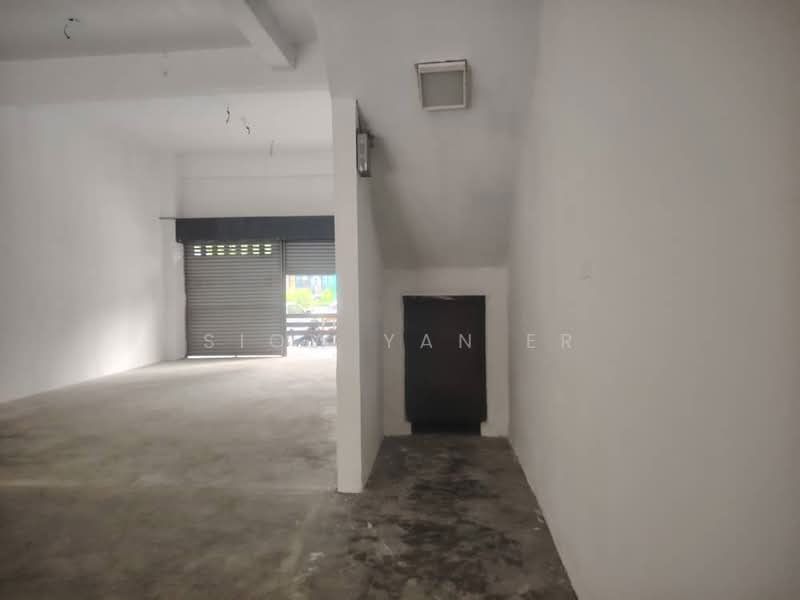 Shop for Sale in Taman Damansara Aliff (Tampoi) - Siow Yan Er - Interior - PropertyGuru.com.my