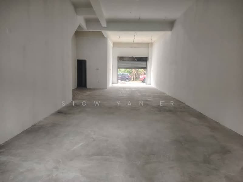 Shop for Sale in Taman Damansara Aliff (Tampoi) - Siow Yan Er - Interior - PropertyGuru.com.my