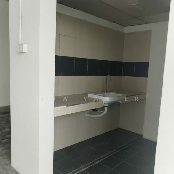 Shop for Sale in Taman Damansara Aliff (Tampoi) - Siow Yan Er - Interior - PropertyGuru.com.my