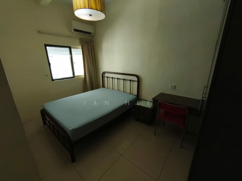 Kondominium untuk Disewa di East Lake Residence - Ian Hee - Bedroom - PropertyGuru.com.my