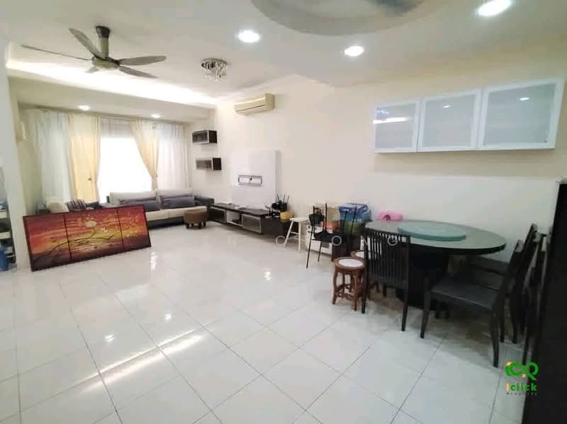 2-storey Terraced House for Sale in Bandar Puteri Puchong (Puchong) - Even Chong - Living Room - PropertyGuru.com.my