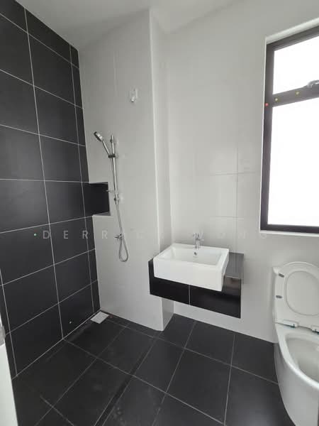 Cluster House for Sale in Eco Botanic (Iskandar Puteri (Nusajaya)) - Derrick Wong - Bathroom - PropertyGuru.com.my