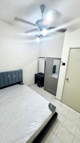 Pangsapuri untuk Disewa di Bayu Puteri 2 - Anson Chong - Bedroom - PropertyGuru.com.my