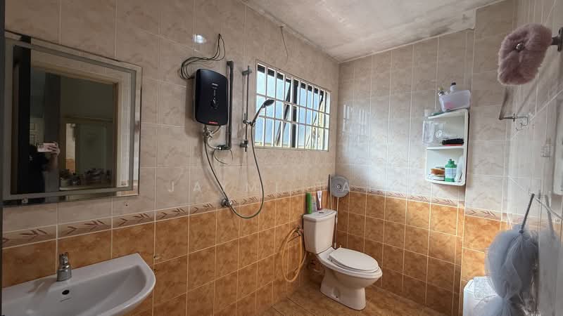 Rumah Teres 2.5 Tingkat untuk Dijual di Taman Bukit Segar (Cheras) - Jaymi Tan - Bathroom - PropertyGuru.com.my
