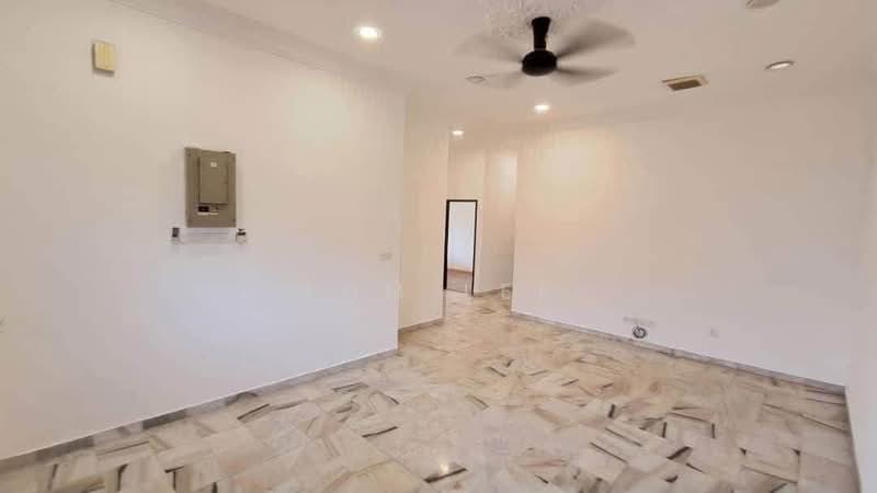 Rumah Berkembar untuk Dijual di Taman Emas (Klang) - Tom Lee - PropertyGuru.com.my