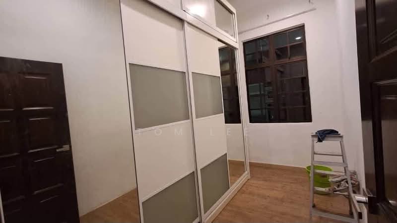 Rumah Berkembar untuk Dijual di Taman Emas (Klang) - Tom Lee - PropertyGuru.com.my