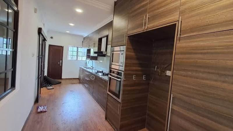 Rumah Berkembar untuk Dijual di Taman Emas (Klang) - Tom Lee - PropertyGuru.com.my