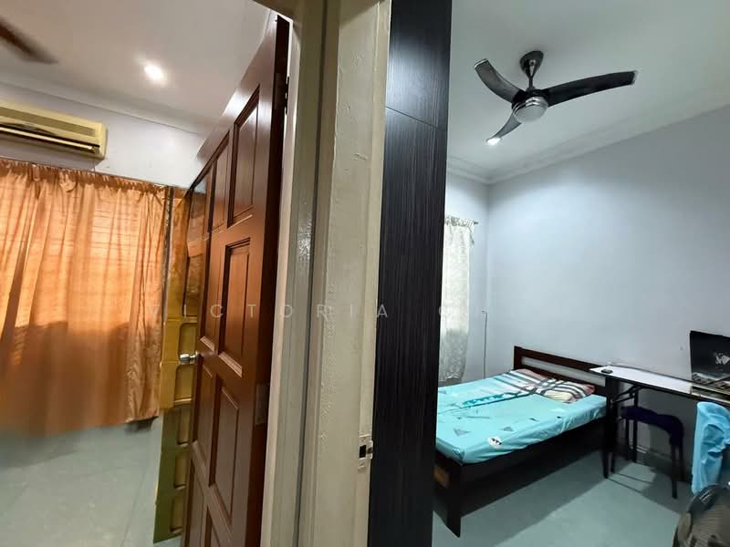 Rumah Teres 2 Tingkat untuk Dijual di Usj 6 (Subang Jaya) - Victoria Chew - Bedroom - PropertyGuru.com.my