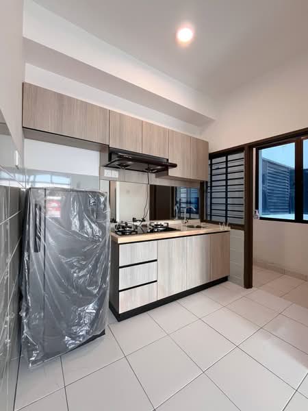 Pangsapuri untuk Disewa di Seri Austin Residence (Pangsapuri Seri Austin) - Mavis Hew - Kitchen - PropertyGuru.com.my