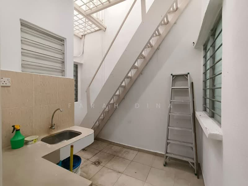 Kedai / Pejabat untuk Dijual di Kepong (Kuala Lumpur) - Farah Dina - Interior - PropertyGuru.com.my