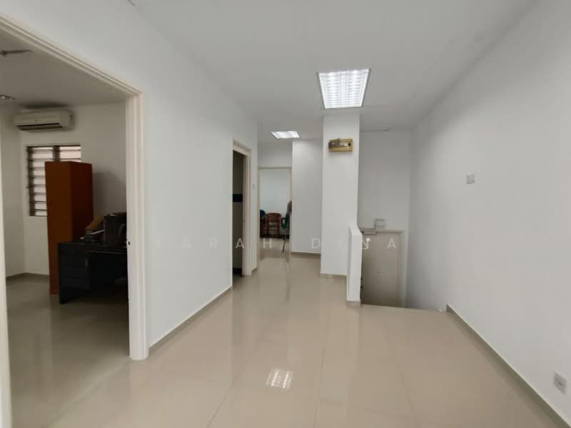 Kedai / Pejabat untuk Dijual di Kepong (Kuala Lumpur) - Farah Dina - Interior - PropertyGuru.com.my
