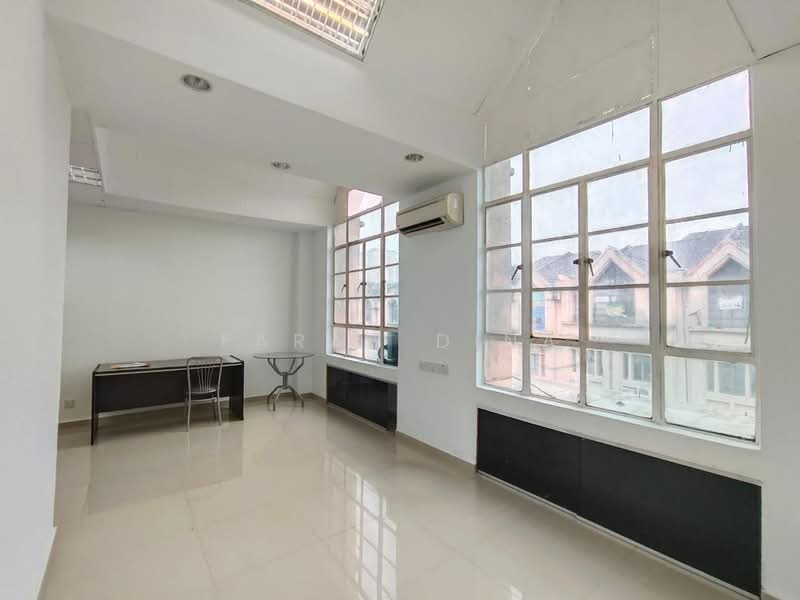 Kedai / Pejabat untuk Dijual di Kepong (Kuala Lumpur) - Farah Dina - Interior - PropertyGuru.com.my