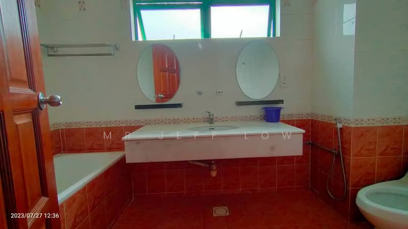 Kondominium untuk Dijual di Equatorial Hill Resort - Mr Jeff Low - Bathroom - PropertyGuru.com.my