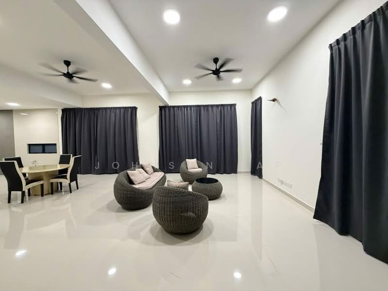 Rumah Berkembar untuk Dijual di Taman Sutera Utama (Skudai) - Johnson Yap - Living Room - PropertyGuru.com.my