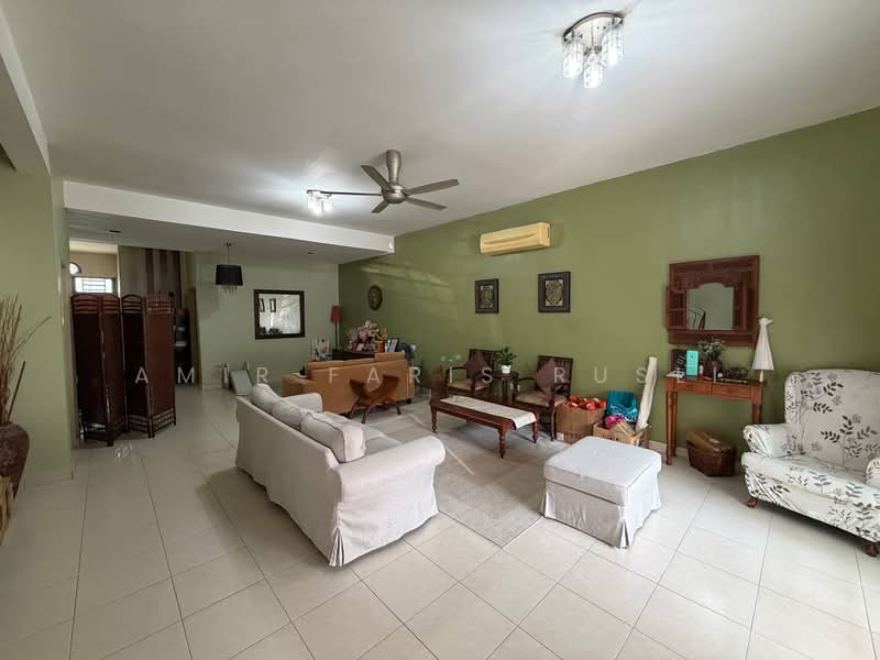 2-storey Terraced House for Sale in Taman Puteri Wangsa (Ulu Tiram) - Amir Faris Rusli - Living Room - PropertyGuru.com.my