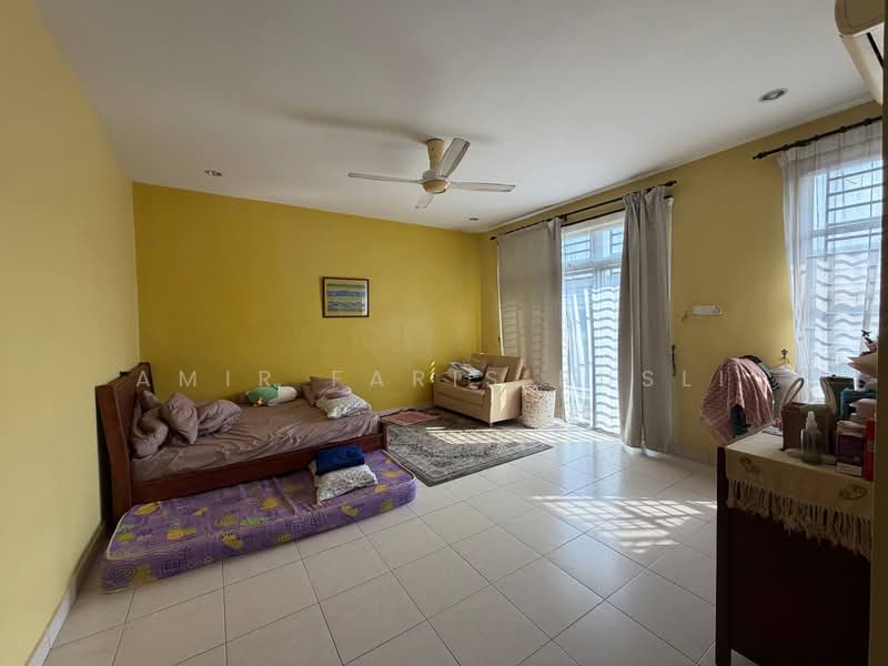 2-storey Terraced House for Sale in Taman Puteri Wangsa (Ulu Tiram) - Amir Faris Rusli - Living Room - PropertyGuru.com.my