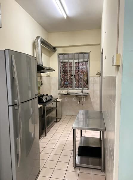 Servis Apartment untuk Disewa di Millennium Place @ Millennium Square - JK Leong - Kitchen - PropertyGuru.com.my