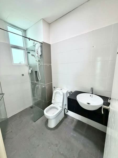 Kondominium untuk Disewa di One Medini - Steve Seah - Bathroom - PropertyGuru.com.my