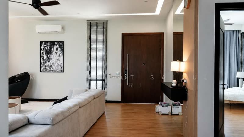 Rumah Banglo untuk Dijual di Telok Panglima Garang (Selangor) - Mohd Aizat Saiful Bahri - Living Room - PropertyGuru.com.my