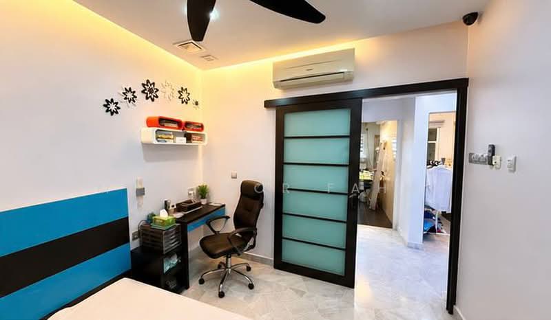 1-storey Terraced House for Sale in Taman Serdang Jaya (Seri Kembangan) - Mohd Nor Fahmi - Bedroom - PropertyGuru.com.my