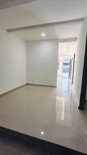 1-storey Terraced House for Sale in Taman Ungku Tun Aminah (Skudai) - Jaz Lee - PropertyGuru.com.my