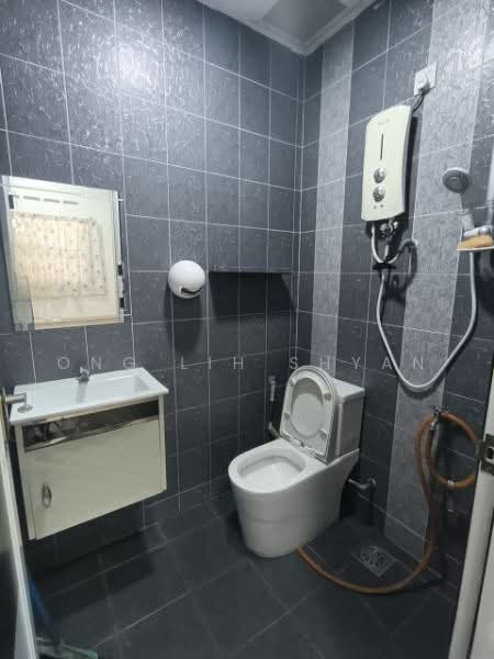 1-storey Terraced House for Sale in Taman Kota Masai (Pasir Gudang) - Ong Lih Shyan - Bathroom - PropertyGuru.com.my