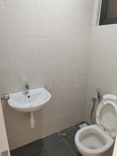 Servis Apartment untuk Disewa di MKH Boulevard II - Ken Lim - Bathroom - PropertyGuru.com.my