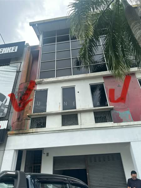 Shop for Rent in Pusat Bandar Rawang (Rawang) - Eugene Yap - Exterior - PropertyGuru.com.my