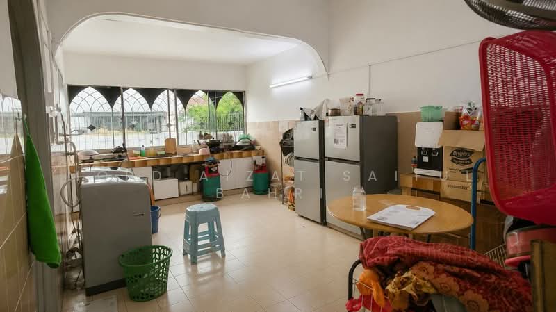 2-storey Terraced House for Sale in Taman Tun Dr Ismail (Kuala Lumpur) - Mohd Aizat Saiful Bahri - Kitchen - PropertyGuru.com.my