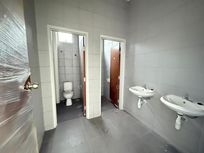Kilang untuk Disewa di Seberang Perai (Penang) - Tommy Gan - Bathroom - PropertyGuru.com.my